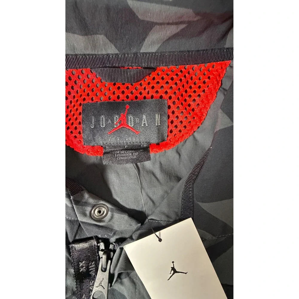 Jordan Paris Saint Germain PSG‎ Mens SS Button Up Black Camo Size S DM3108010